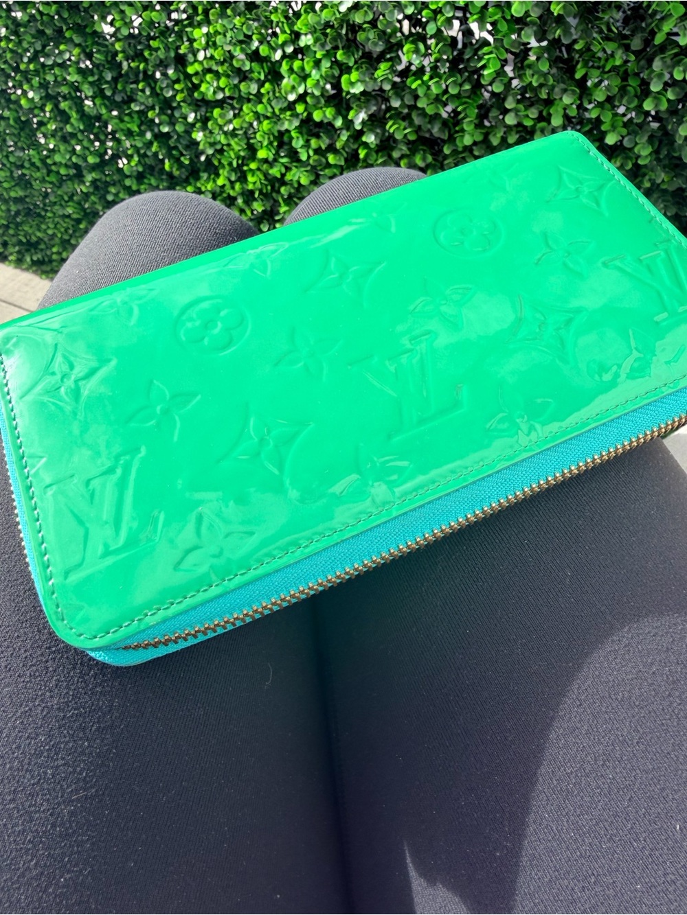 LOUIS VUITTON Monogram Vernis Zippy Wallet - Green/Aqua - AUTHENTIC COA INCLUDED